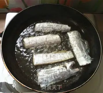 Make Little pretzels burn fish step 4