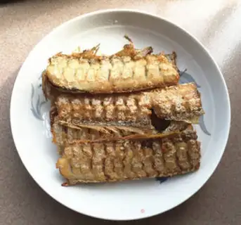 Make Little pretzels burn fish step 5