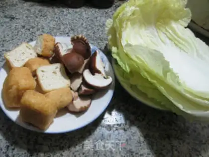 Make Soybean mushroom cabbage step 0
