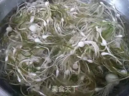 Make A little garlic step 0