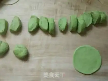 Make Three fresh dumplings step 9