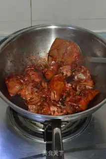 Make Peanut pig hand step 6