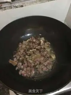 Make Garlic dry duck legs step 2