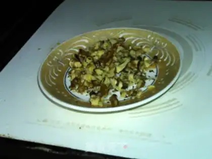 Make walnut bananas and fruit step 2