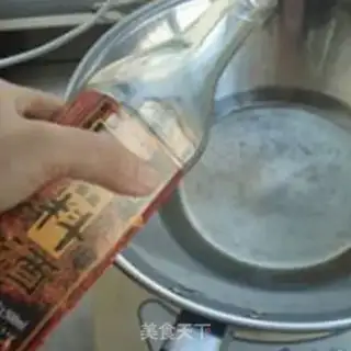 Make Scrambling fish step 2