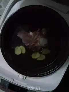 Make Fish glue, big bone weed soup step 1