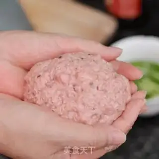 Make Clear the lion head step 4