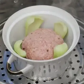Make Clear the lion head step 5