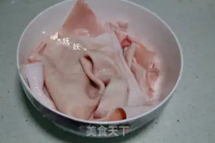 Make Spicy pork skin step 0