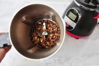 Make walnut powder step 2