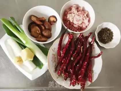 Make Meat and pepper sauce step 0
