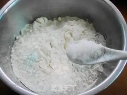 Make Corn horse-toe pork dumplings step 0