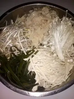 Make Homemade rice lines step 1