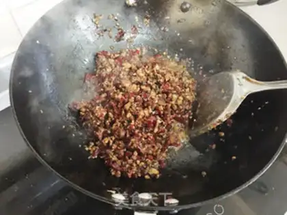 Make Meat and pepper sauce step 11