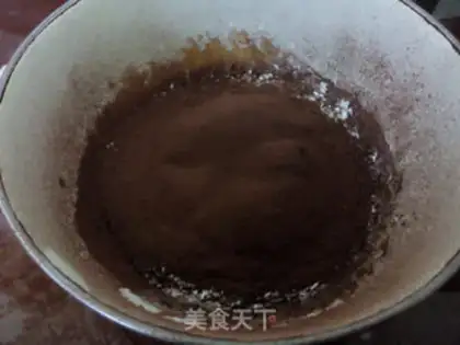 Make A mocha twilight cake step 6