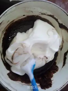 Make A mocha twilight cake step 9