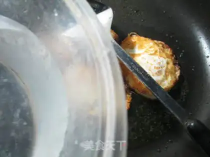 Make Boiled eggs of golden mushrooms step 2