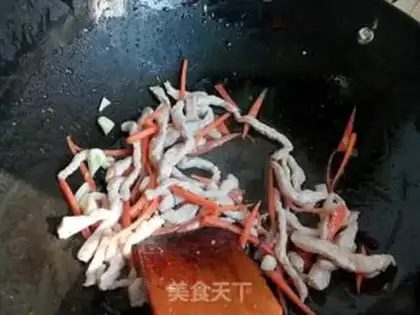Make Double-coloured radish step 2