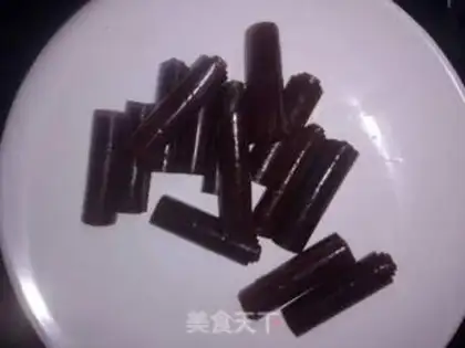 Make Coral crystal rolls step 2