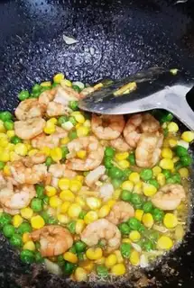 Make Shrimp green corn step 4