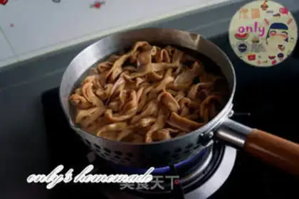 Make Spicy duck intestines step 1
