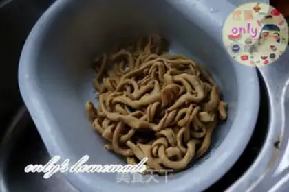 Make Spicy duck intestines step 2