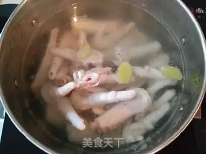 Make Sour chicken claws step 1