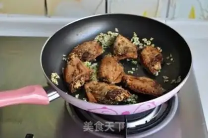 Make Garlic chicken wings step 6