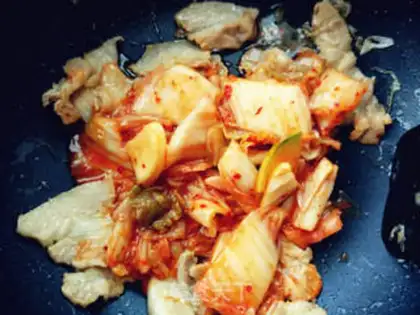 Make Hot cabbage makes meat step 4