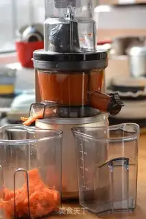 Make Carrot apple juice step 4