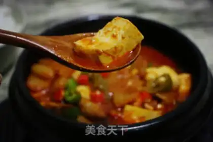 Make Korean pickle tofu soup step 10