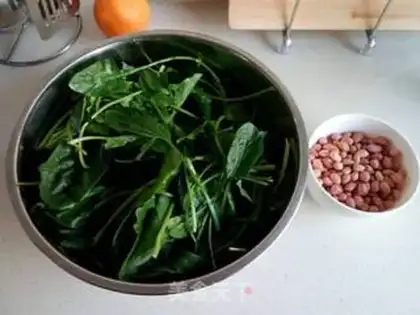 Make Spinach with peanut rice step 0