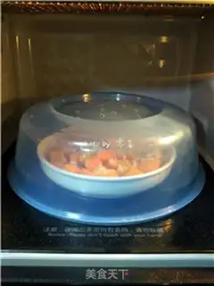 Make Microwave garlic pumpkin step 5