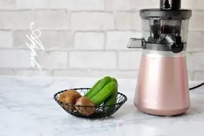 Make The cucumber cucumbers step 0