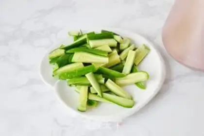 Make The cucumber cucumbers step 2