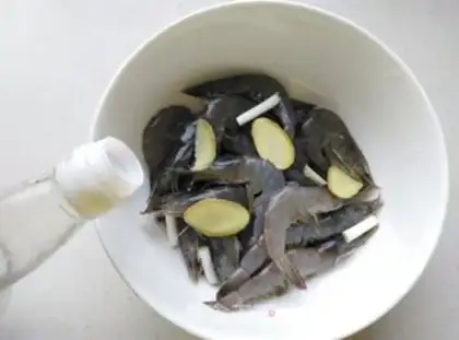 Make Salt eagles and shrimps step 2