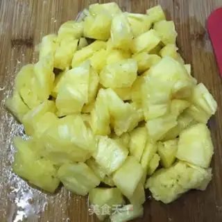 Make Pineapple sauce step 0