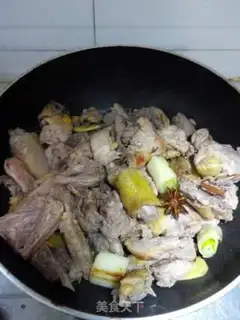 Make Chicken stew mushrooms step 3