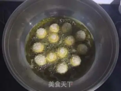 Make Cheese potatoballs step 11