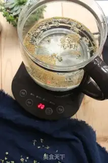 Make A barley leaf tea step 1