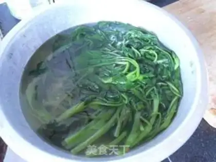 Make Garlic fan spinach step 4