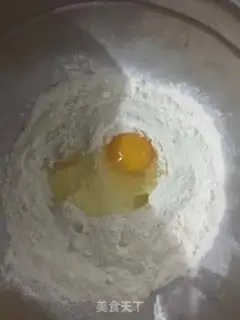 Make Onion egg rolls step 0