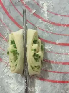 Make Onion egg rolls step 5