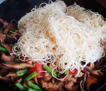 Make Bean horned noodles step 8