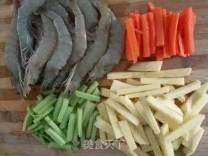 Make Spicy shrimp step 1