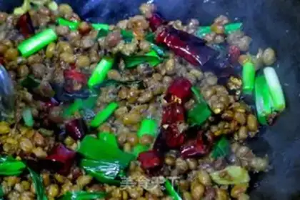 Make The fragrance fried the beans step 6