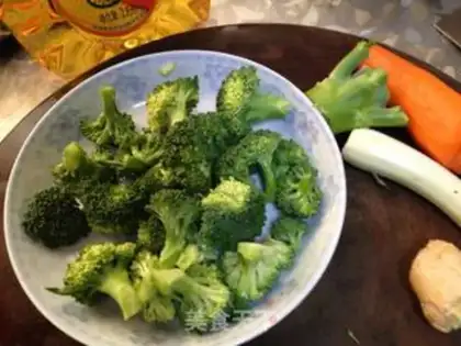 Make Shrimp broccoli step 1