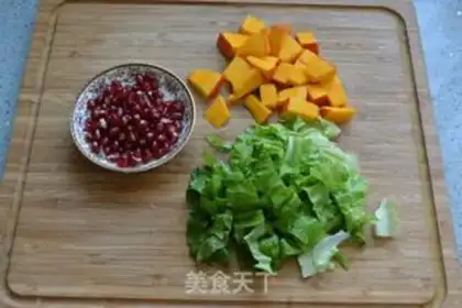 Make Pomegranate salad step 3