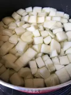 Make Apple tea step 1