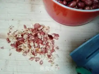 Make Peanut meat and rice step 0